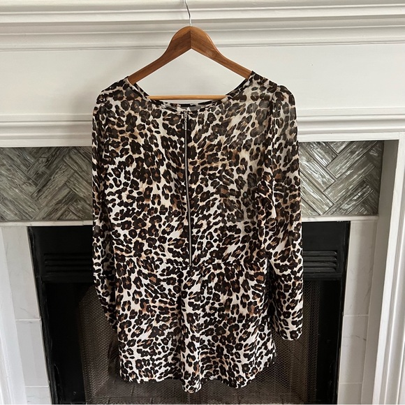 Sheer 🐆 KAY CELINE Gorgeous Sexy LEOPARD Chic HI/LO BLOUSE w/ Zipper TOP M - Picture 9 of 17